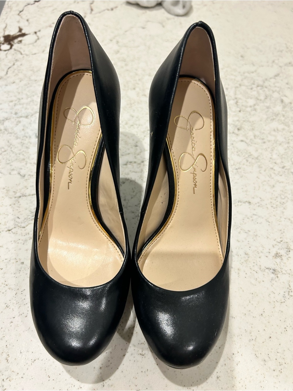 Jessica Simpson Black Classic Rounded Toe Pumps